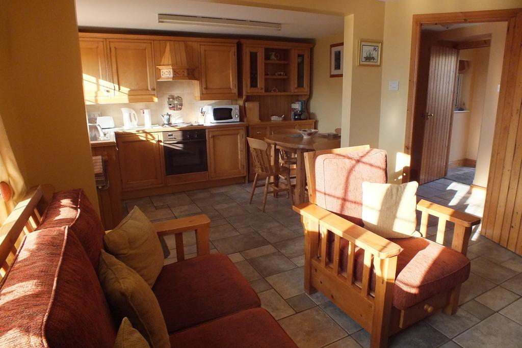 Barnwell Farm Cottages Corn cottage Greyabbey Rum bild